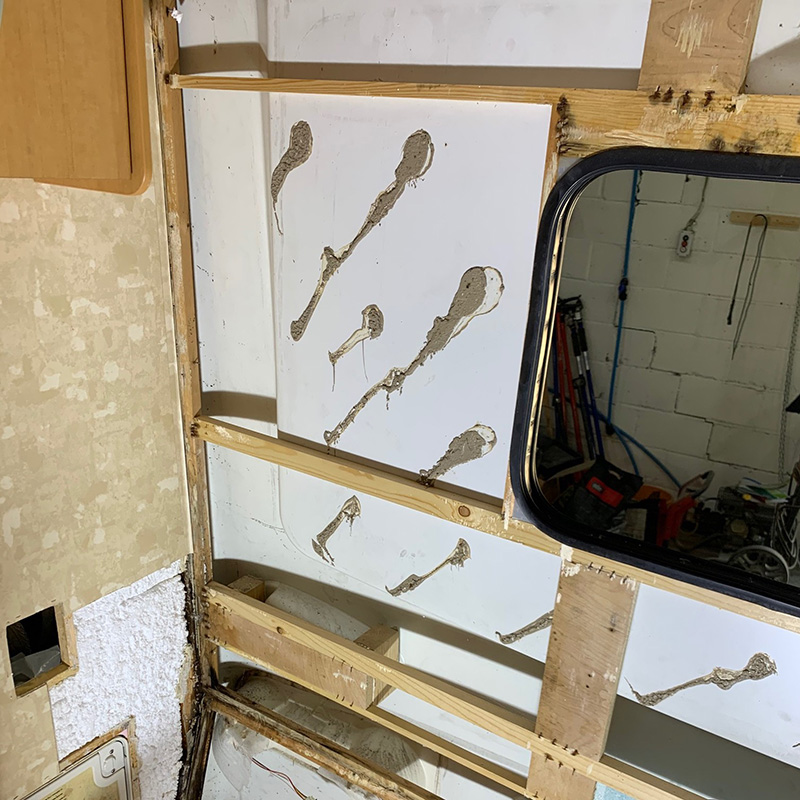 Caravan damp repairs specialist in Surrey. Fixing caravan damp in windows and doors and inside caravan toilets.